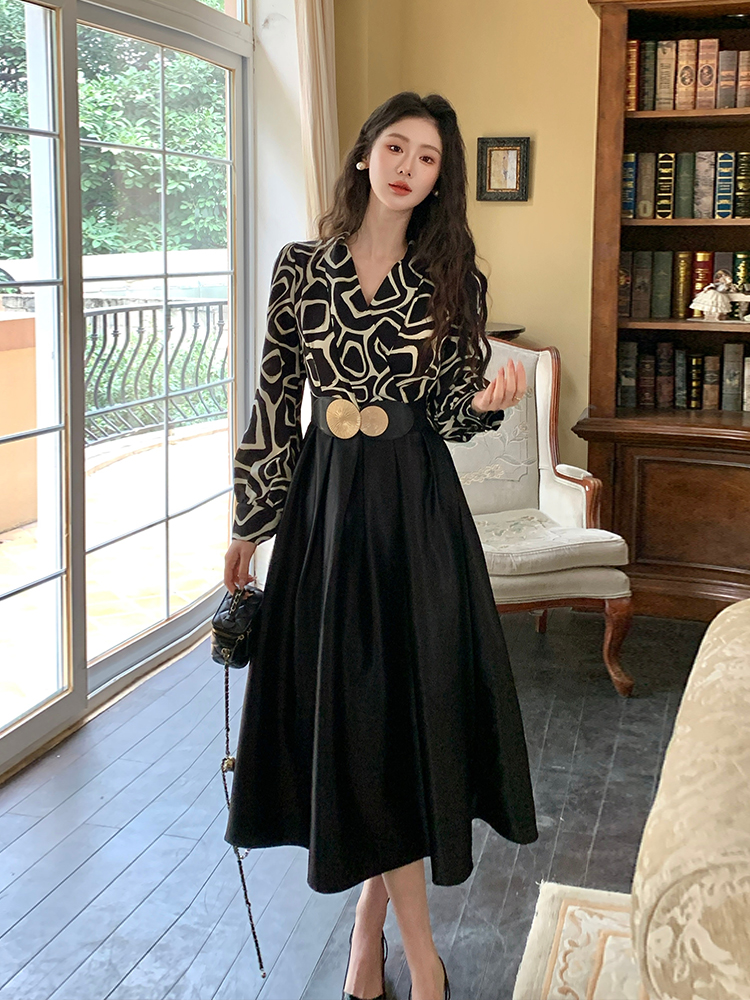 2026 New Satin Spliced Midi Dress with Belt