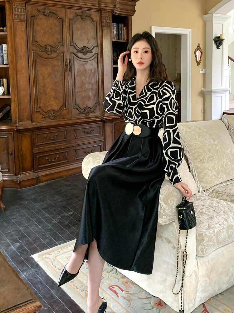 2026 New Satin Spliced Midi Dress with Belt - Image 4