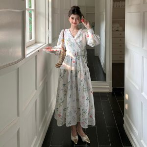 French Tea Break V-Neck Floral Dress with Belt